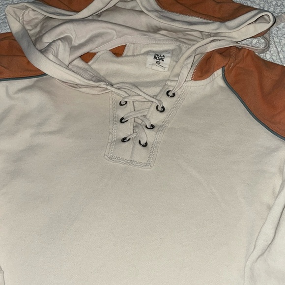 BILLABONG - Picture 2 of 6